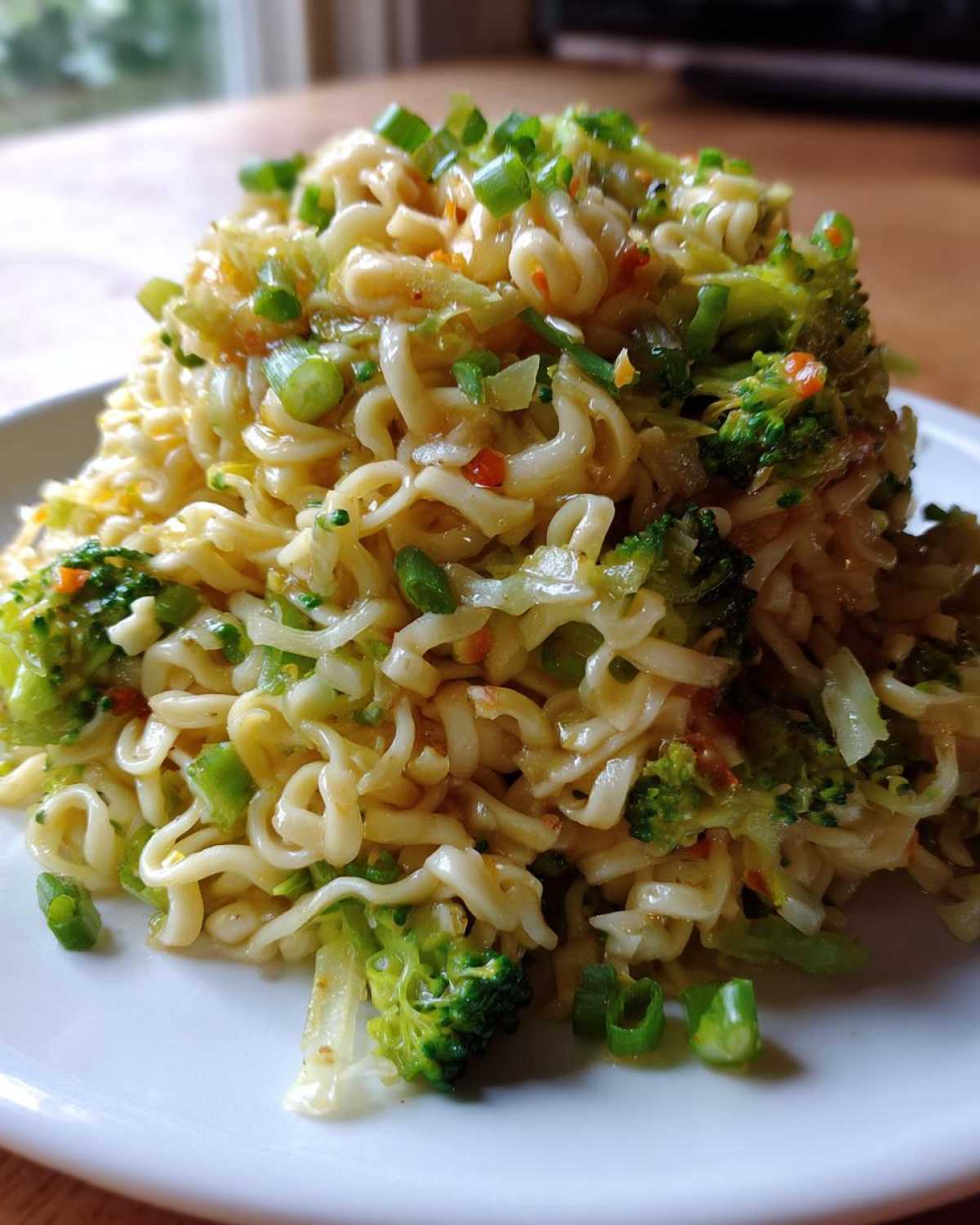 Oriental Ramen Broccoli Cole Slaw - detail 4