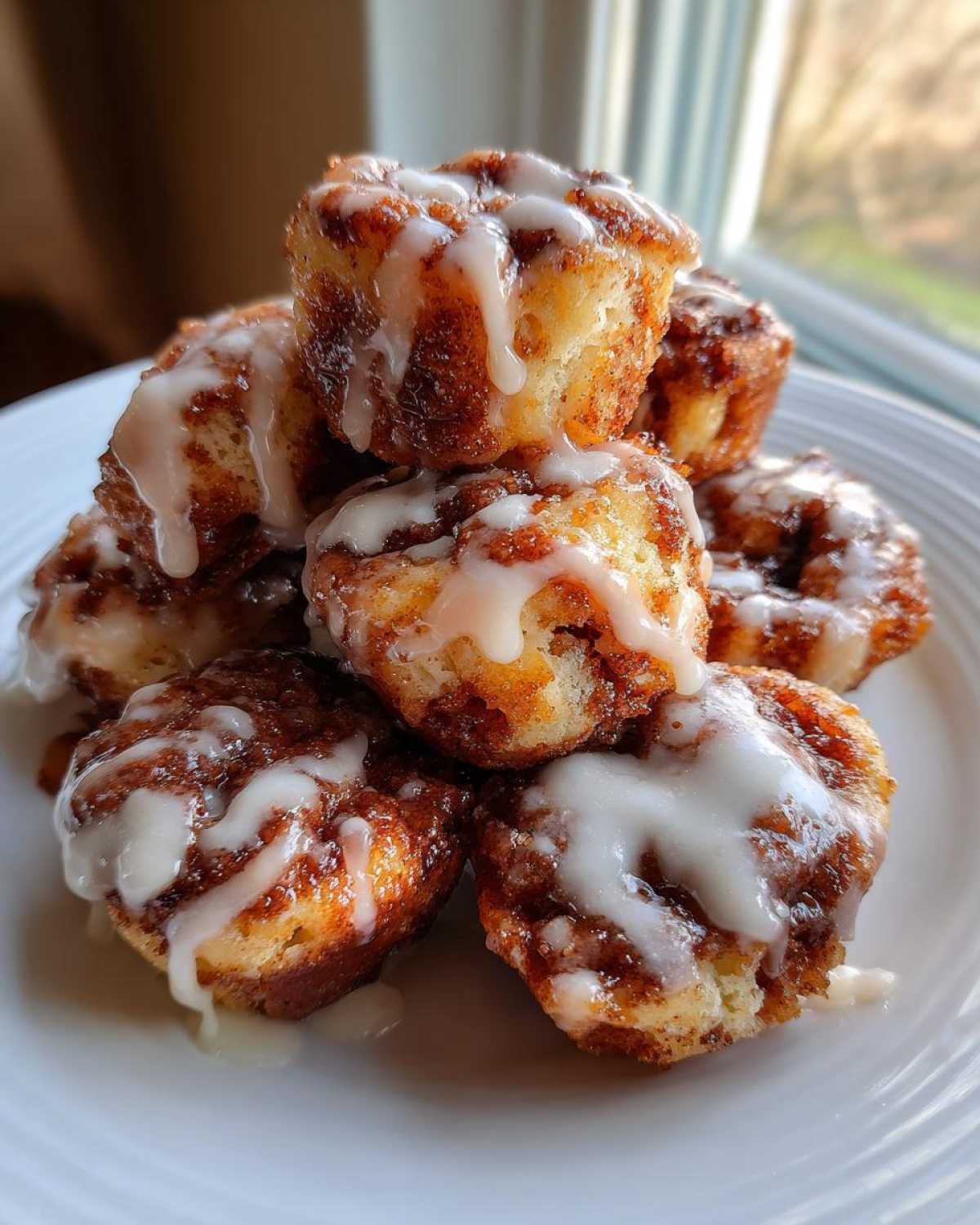Air Fryer Cinnamon Roll Bites - detail 4