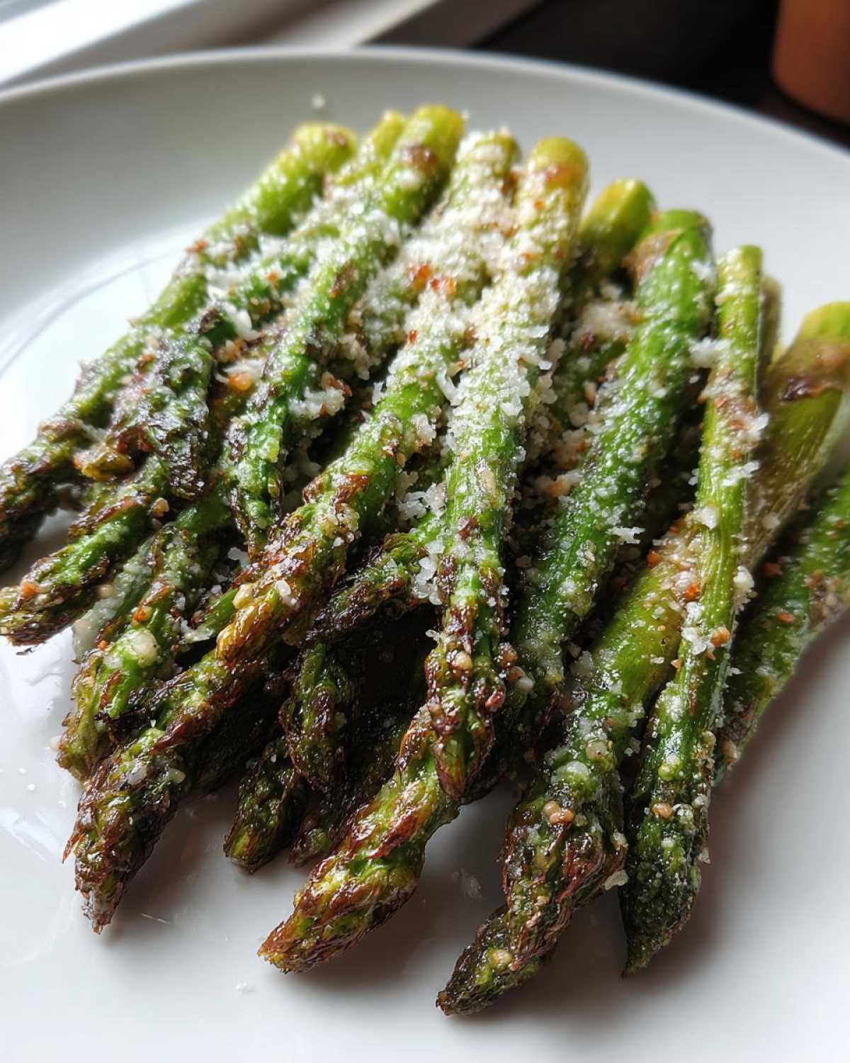 Air Fryer Parmesan Asparagus - detail 1