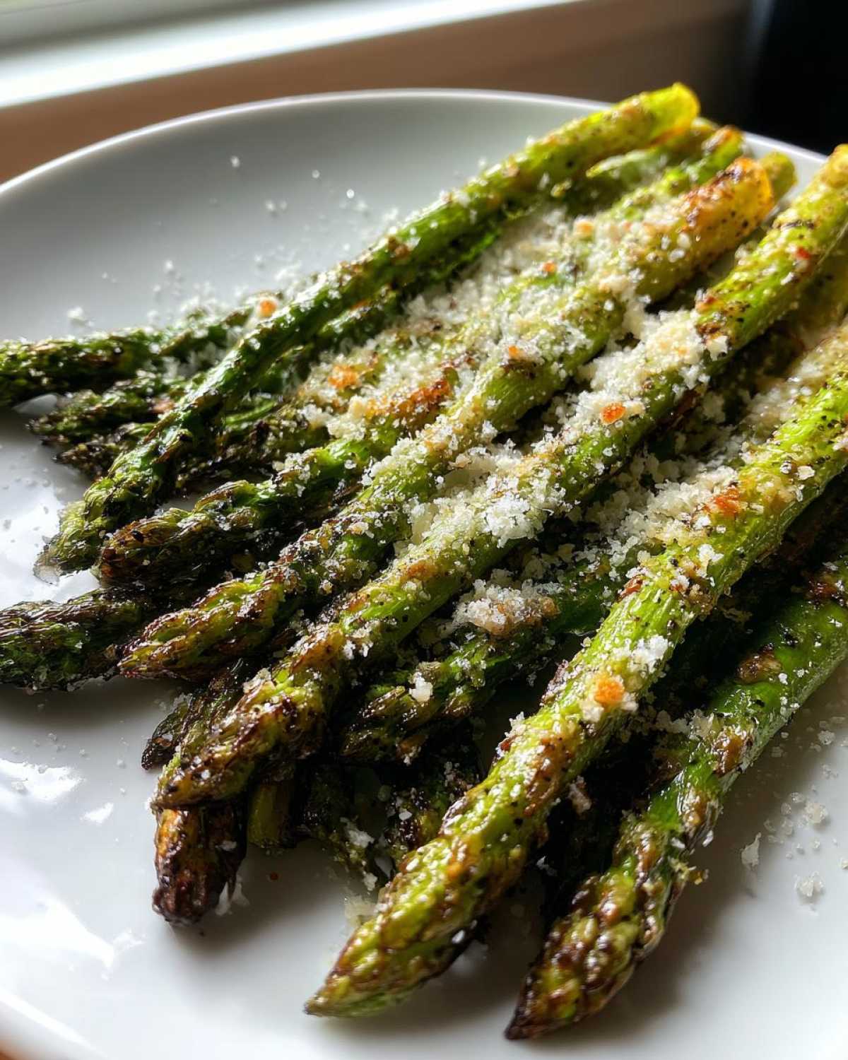 Air Fryer Parmesan Asparagus - detail 4