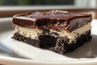 No Bake Oreo Chocolate Bars