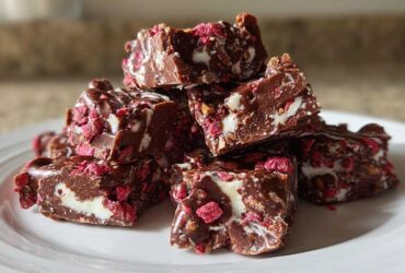No Bake Strawberry Chocolate Clusters
