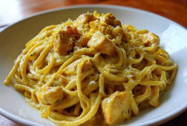 One Pot Creamy Lemon Chicken Pasta