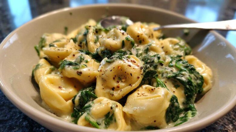 One Pot Creamy Spinach Tortellini