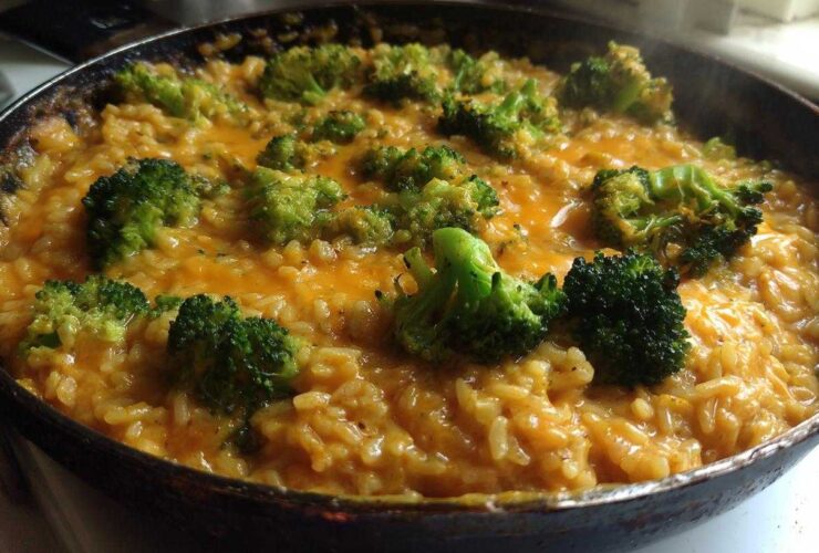 One Skillet Creamy Broccoli Cheddar Rice
