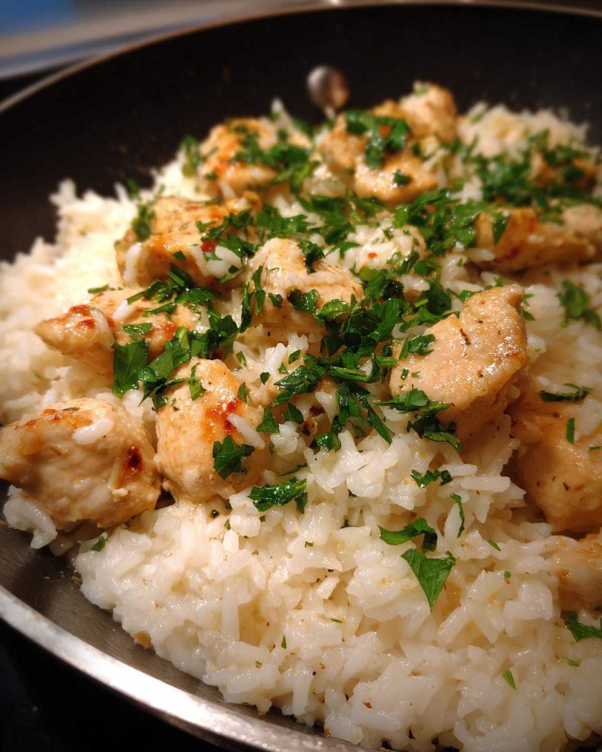One Skillet Creamy Chicken Rice - detail 2