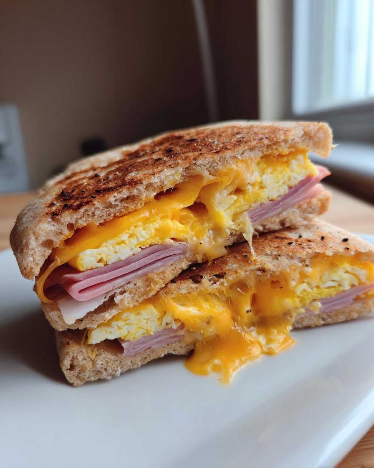 Protein Breakfast Sandwich - detail 2