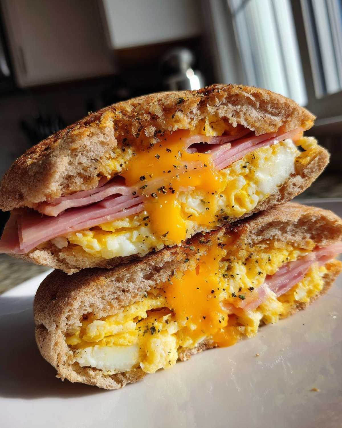 Protein Breakfast Sandwich - detail 3